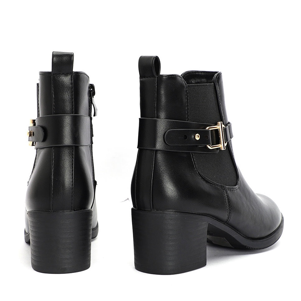 Stivaletti neri by Sofia dal 36 al 41