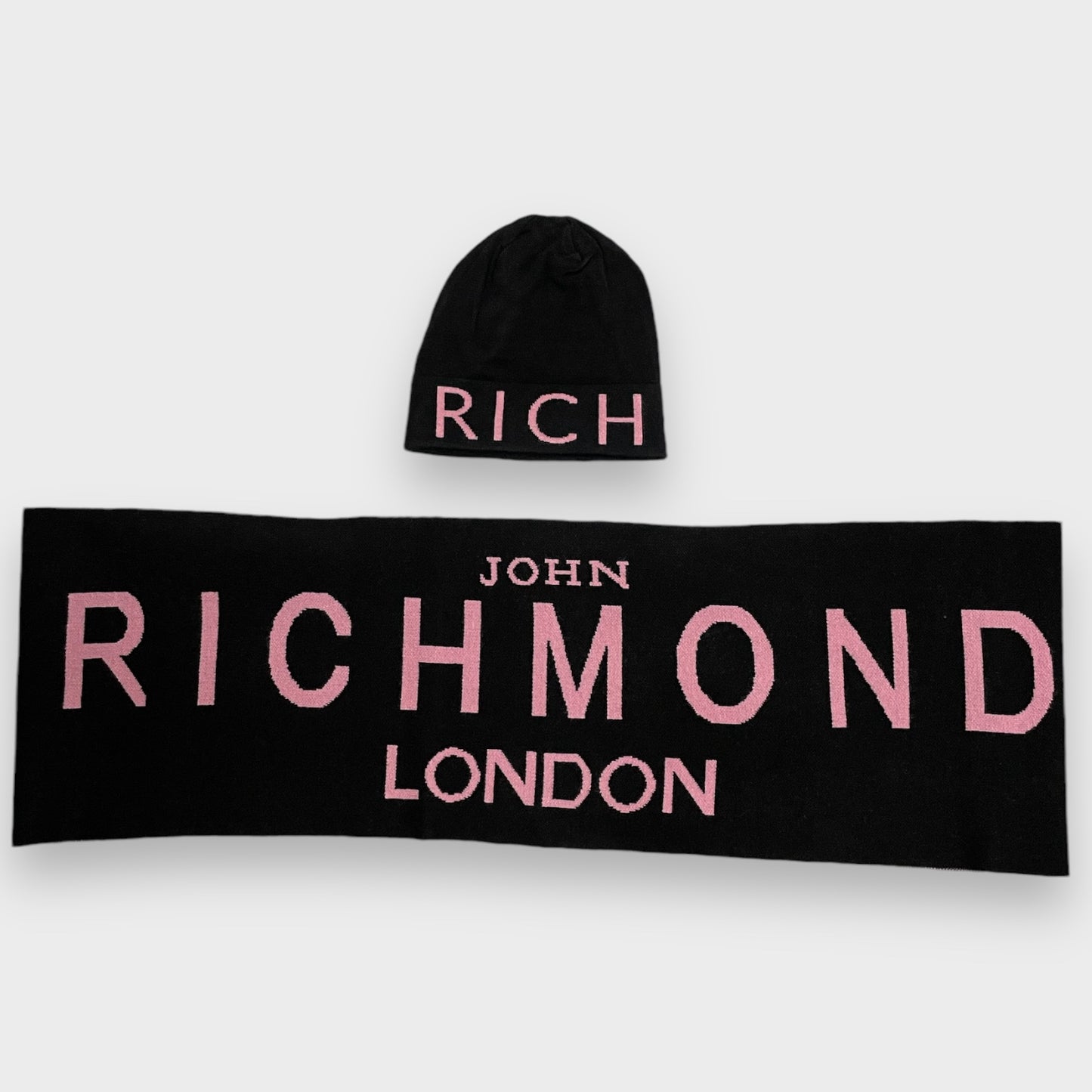 JOHN RICHMOND Hat and Scarf