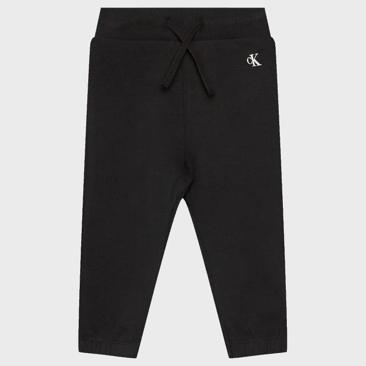 Terno de Calvin Klein