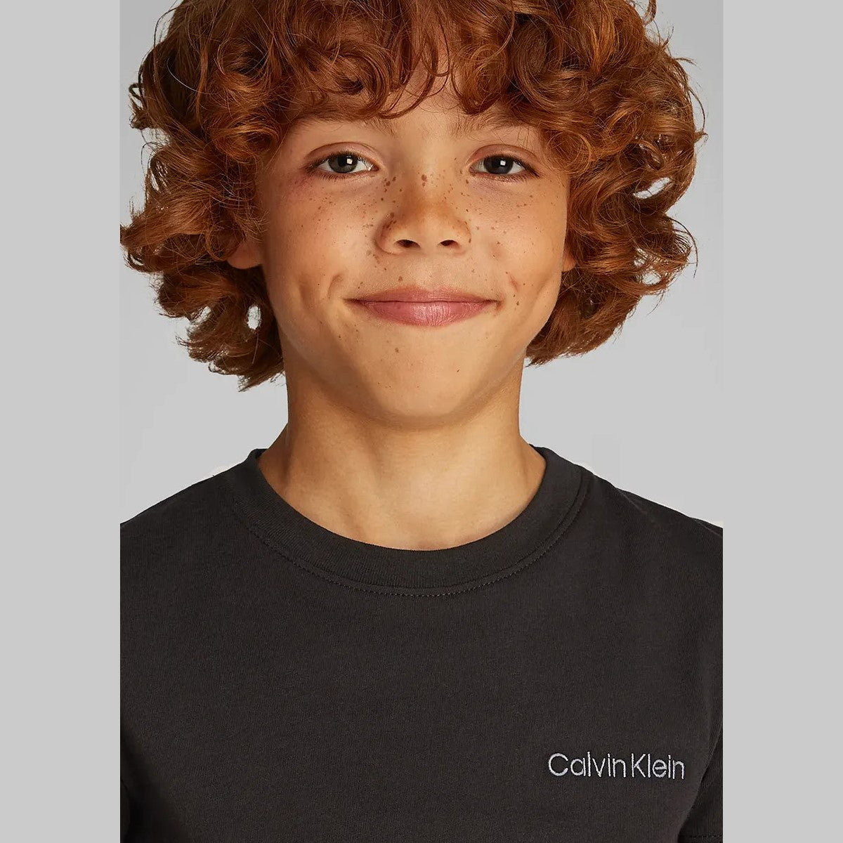 Calvin Klein Unisex logotipo de logotipo negro 4 años - 16 años