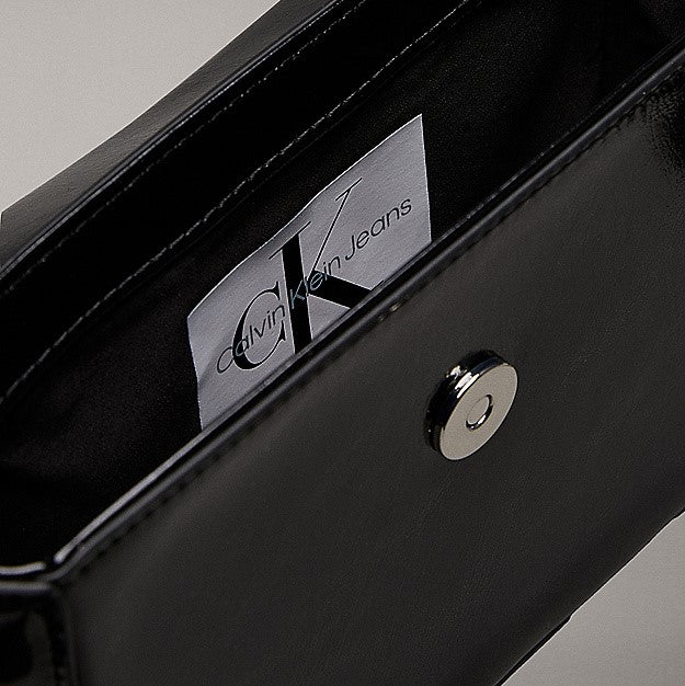 CALVIN KLEIN Girl bag black
