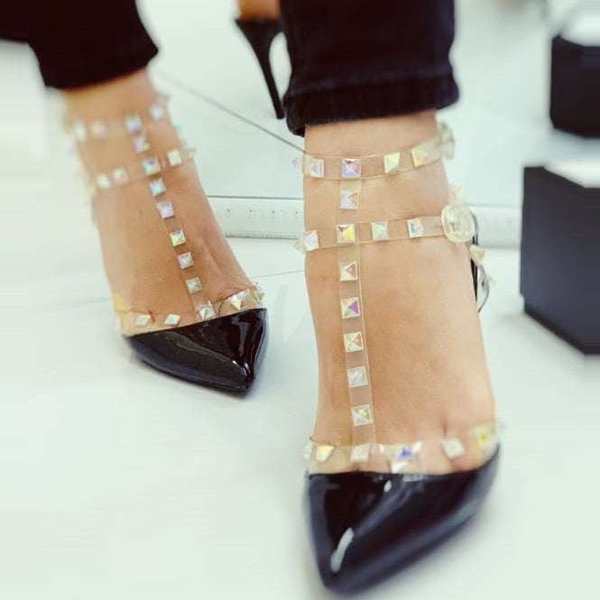 Salón modelo Chanel negro y transparente con aplicaciones 36-41