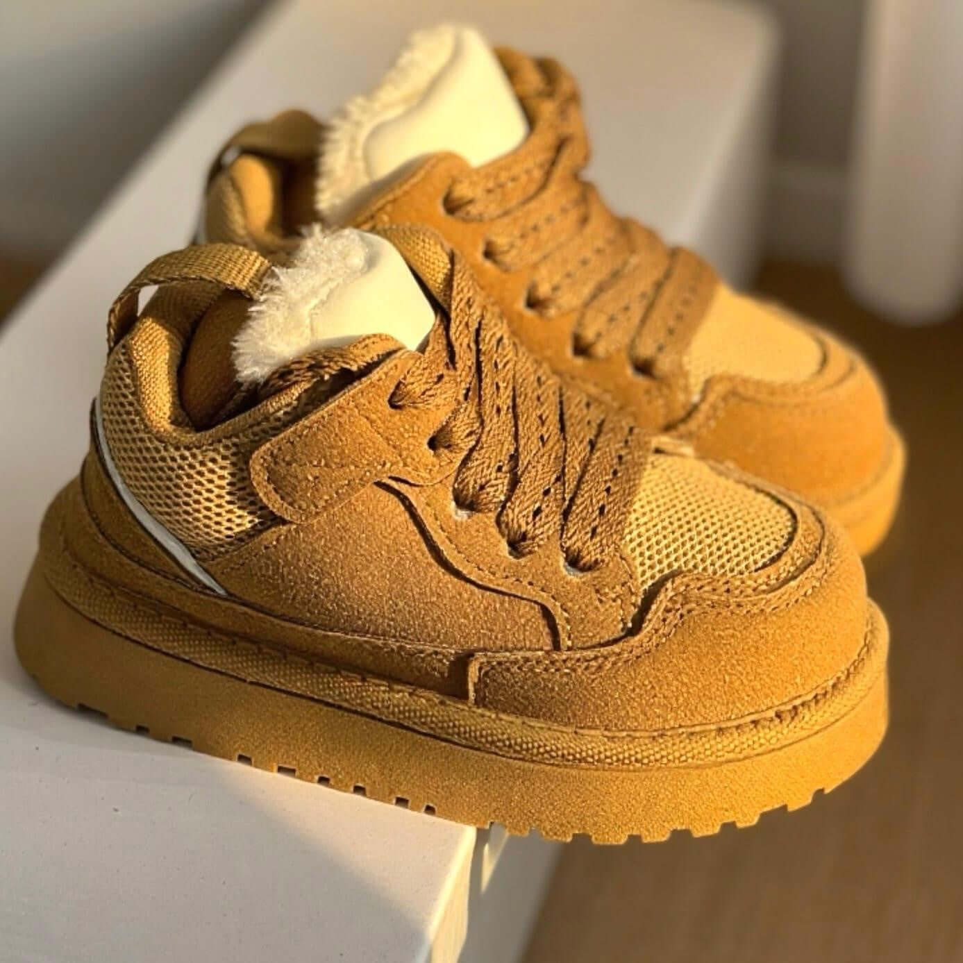 Scarpe KS by Sofia con laccio ed ecopelliccia camel 25 - 36