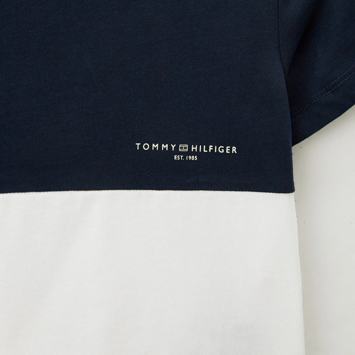 Completo TOMMY HILFIGER t-shirt e bermuda 6/9 mesi - 12 anni