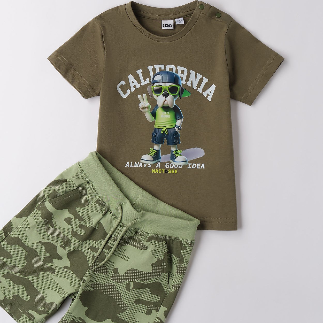 Completo que hago bulldog y fantasía militar 12 meses - 8 años