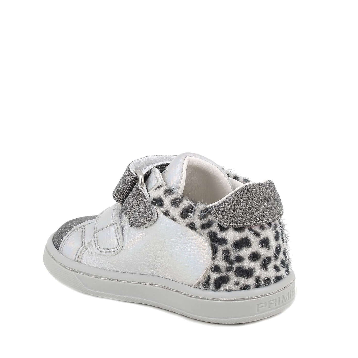 Zapatos primeros pasos PRIMIGI en plata con florecitas del 18 al 24