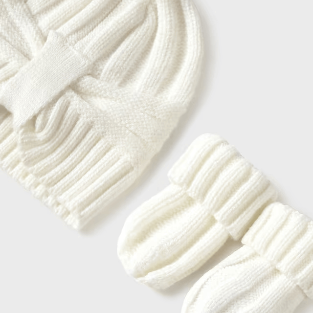 Chapéu e luvas MAYORAL creme dos 0 aos 18 meses