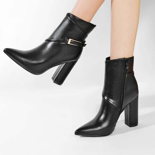 Botines negros de mujer con aplicación del 36 al 41