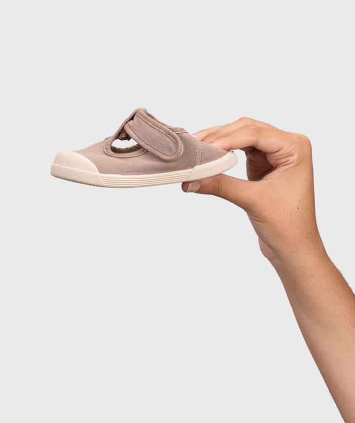 Igor shoes in cocoa-coloured lona petito model canvas