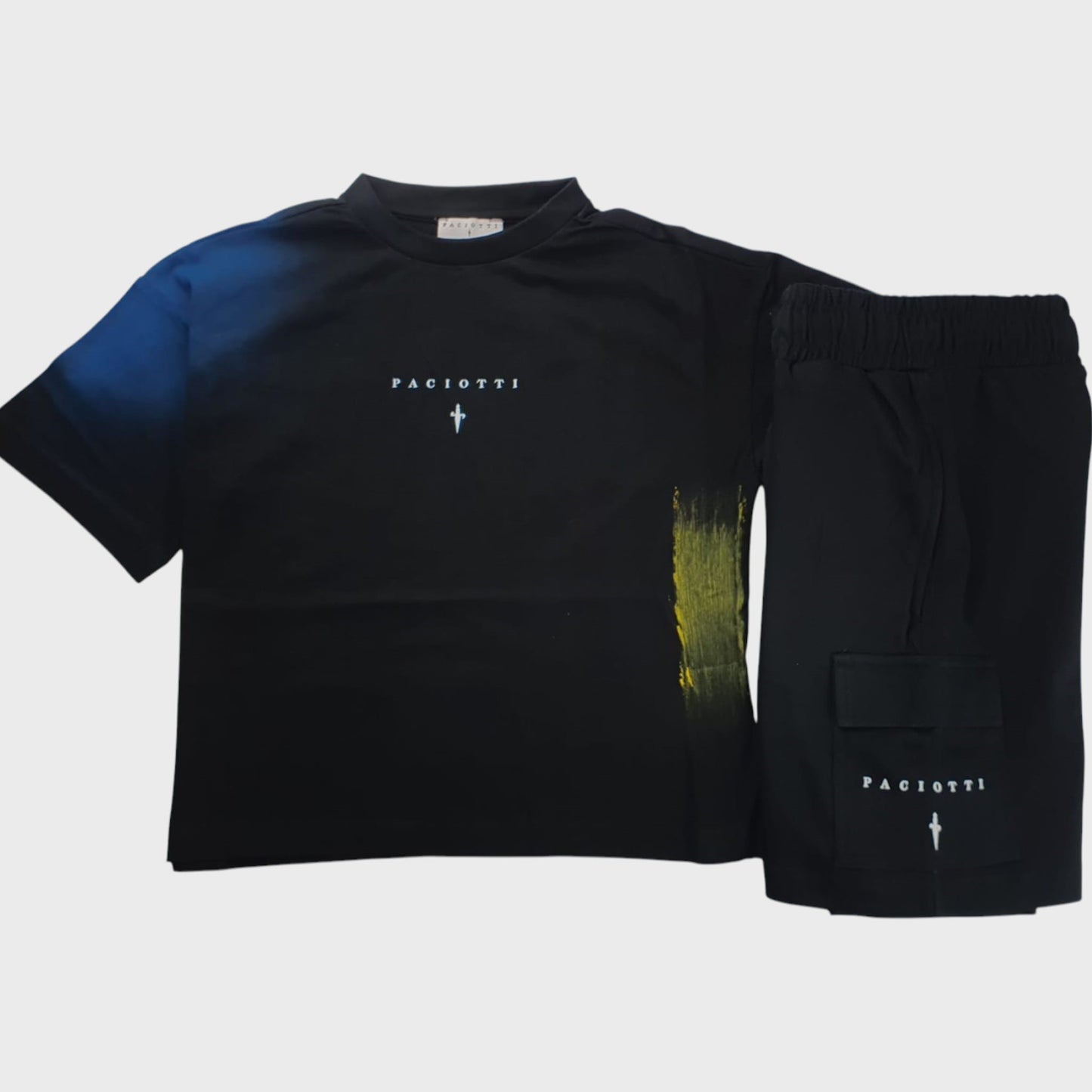 Completo CESARE PACIOTTI kids e junior t-shirt nera e bermuda nero sfumature colorate 4 anni - 16 anni