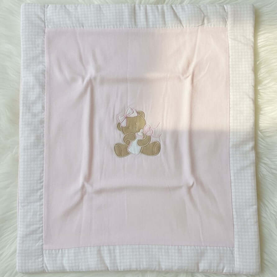 Les jolies chenille blanket with teddy bear