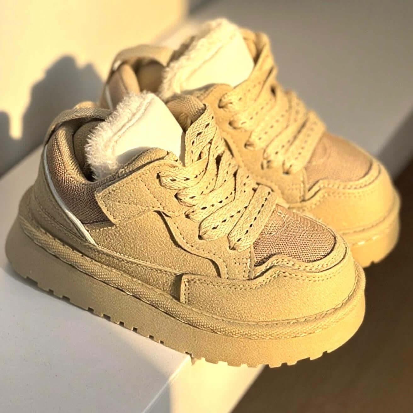 Scarpe KS by Sofia con laccio ed ecopelliccia beige 25 - 36