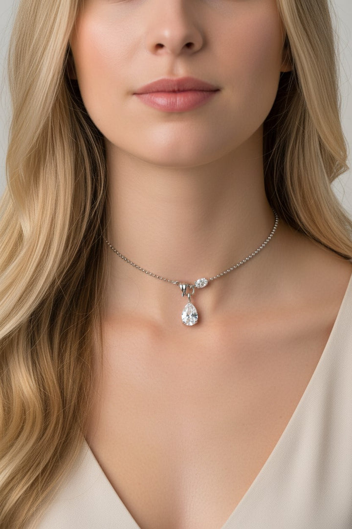 Colar de diamantes prateados em aço - sem níquel