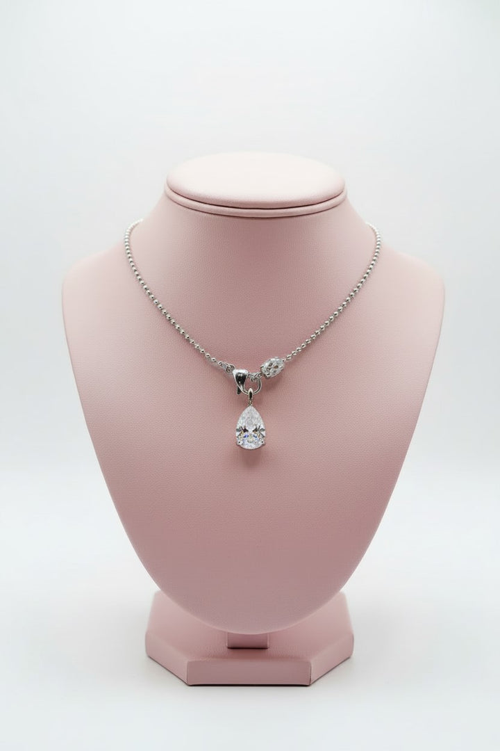 Colar de diamantes prateados em aço - sem níquel