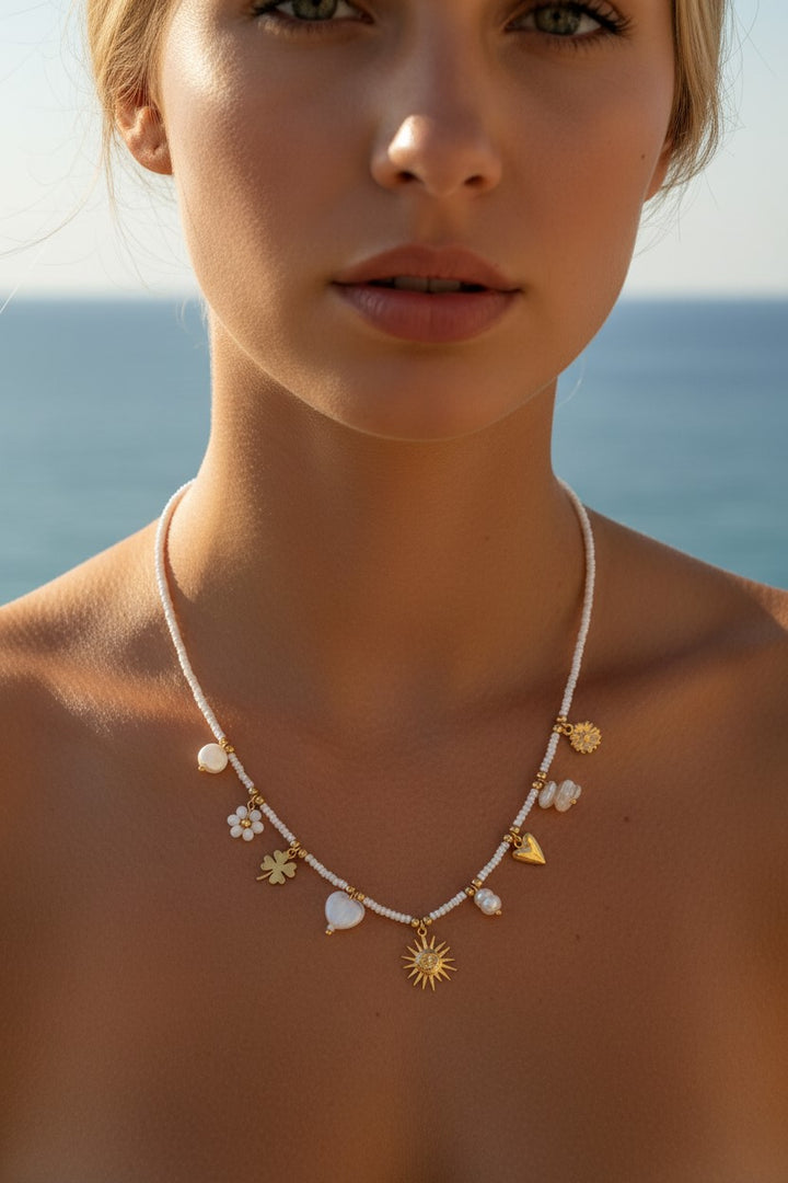 Collana Samba perline bianche e charms in acciaio inossidabile waterproof