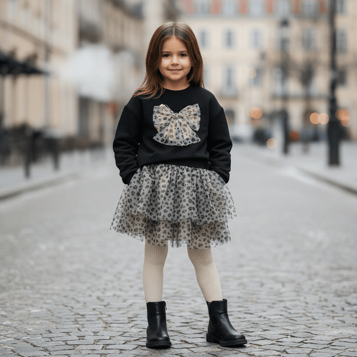 Completo MAYORAL felpa e gonna maculata figura intera