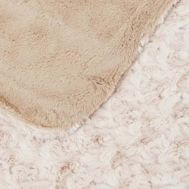 Manta de pele bege MAYORAL