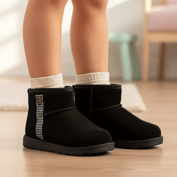 Stivaletti PRIMIGI neri scamosciati con strass indossati