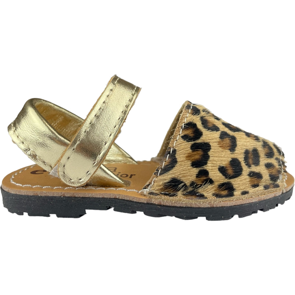 Sandal de Minochin evoca