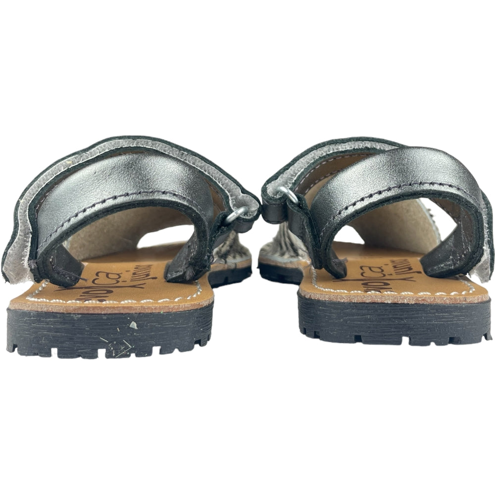 Sandal de Minochin evoca