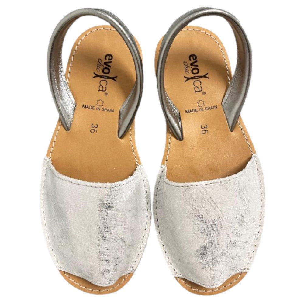 Sandal de Minochin evoca