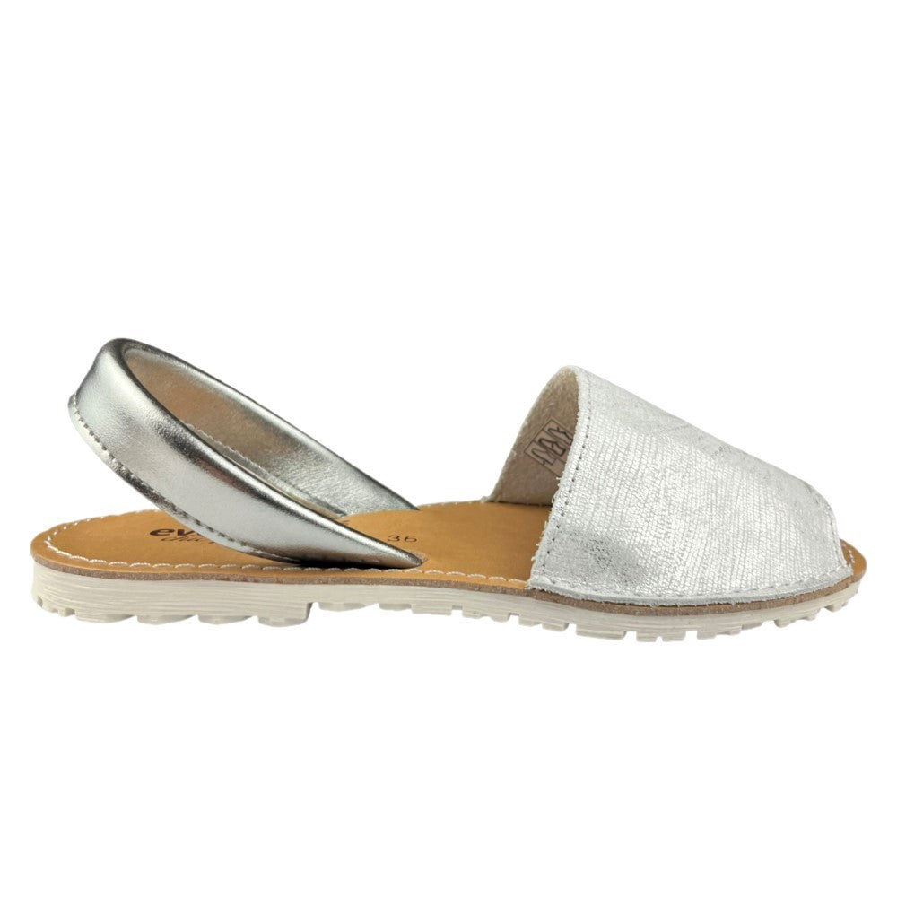 Sandal de Minochin evoca